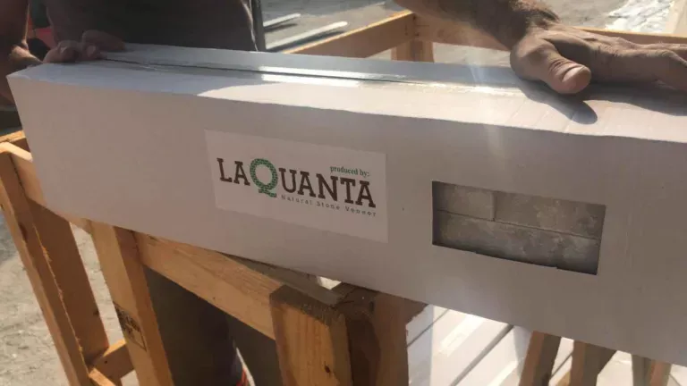 La Quanta branded carton ready for shipping